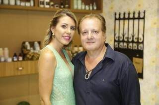 Sócios da Cia da Mulher, Jussara Mendes e Dr. Wagner Leão se preocupam em oferecer o melhor aos clientes de Mato Grosso do Sul. (Foto: Gerson Walber)