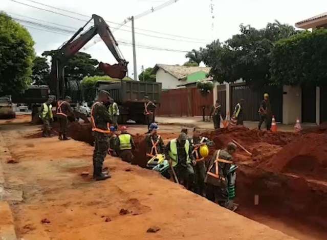 Ex&eacute;rcito interdita ruas na regi&atilde;o das Bandeirantes e Brilhante para obras