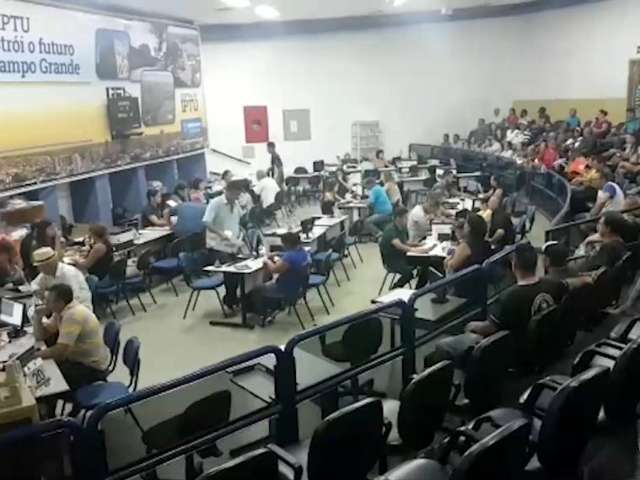 Prazo final: pagamento do IPTU com desconto movimenta central