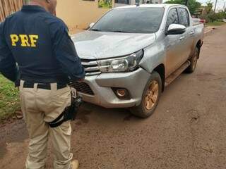 Toyota Hilux roubada em abril na capital federal foi apreendida hoje na fronteira (Foto: Divulgação)