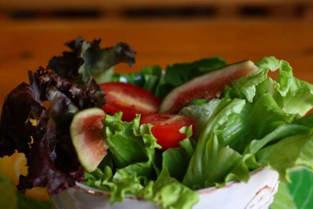 No Centro, Bistr&ocirc; funcional tem comida saud&aacute;vel e almo&ccedil;o executivo a R$ 19,90