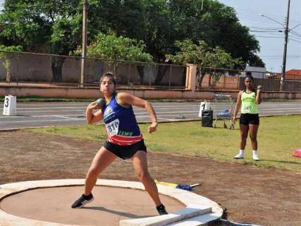 Fim de semana de competi&ccedil;&otilde;es de atletismo, boxe e futebol pelo Estado