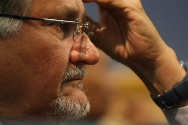 Zeca vai ajudar Delc&iacute;dio a convencer PT nacional sobre alian&ccedil;a com PSDB