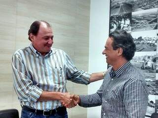 Marcelo Miglioli visitou o prefeito Marquinhos Trad no início da tarde desta quarta-feira (Foto: Mayara Bueno)