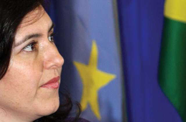 Com trajet&oacute;ria pol&iacute;tica similar &agrave; do pai, Simone Tebet tenta agora o Senado