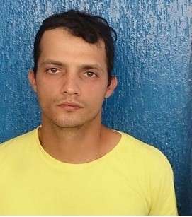 Pol&iacute;cia prende acusado de agredir e roubar jovem na sa&iacute;da de shopping