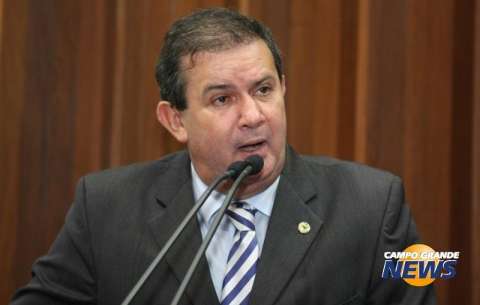 “Aliança com PT ou PSDB não atrapalha Simone”, diz líder do PMDB