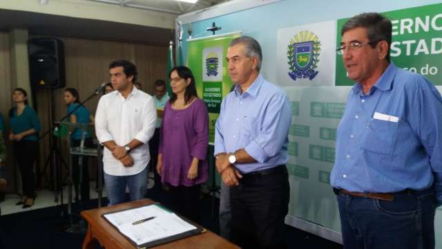 Alegria do Carnaval &eacute; momento de esquecer de crise, diz Reinaldo