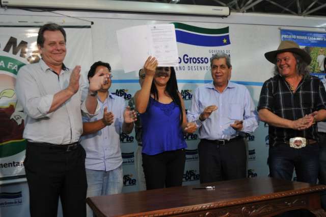 Andr&eacute; distribui mais de R$ 250 mil em ve&iacute;culos para agricultura familiar
