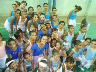 As meninas do balé. (Foto: Divulgação)