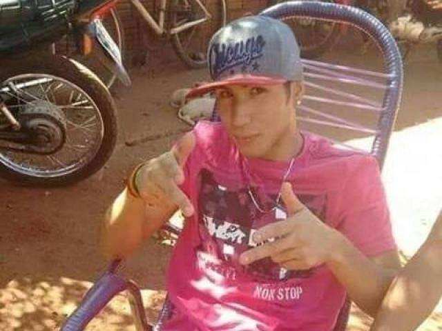 Jovem morto por atirador em carro era &quot;fichado&quot; e j&aacute; havia sofrido atentado