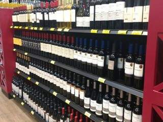 Os vinhos estão entre os itens mais procurados nesta época do ano (Foto: Amanda Bogo)