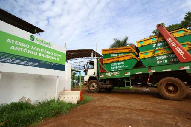 Pre&ccedil;o do descarte de entulho em Campo Grande &eacute; invi&aacute;vel, diz ca&ccedil;ambeiro