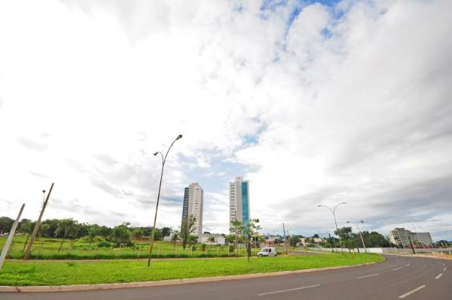 Domingo amanhece nublado e com possibilidade de chuva na Capital