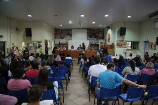 Assembleia dos professores realizada nesta tarde na sede da ACP (Foto: Fernando Antunes)