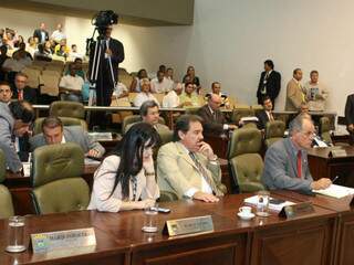 Servidores acompanham aprovação de plano de cargos e carreiras nesta quarta na Assembleia Legislativa. (Foto: Divulgação)