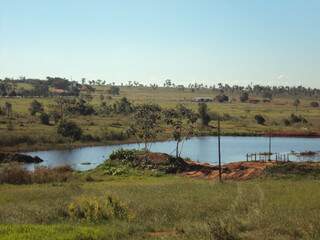 Além de não ter licença ambiental para a construção do açude, as atividades causaram degradação de áreas de preservação. (Foto: divulgação)