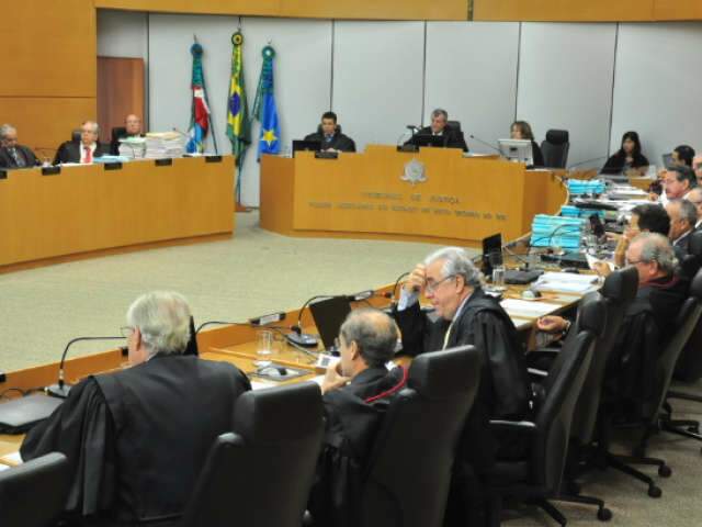  Justi&ccedil;a decide manter o expediente concentrado s&oacute; no per&iacute;odo da tarde