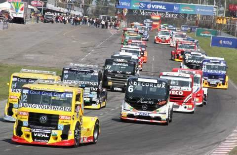Fãs da Fórmula Truck vão ter ônibus para o autódromo dia 12 de abril