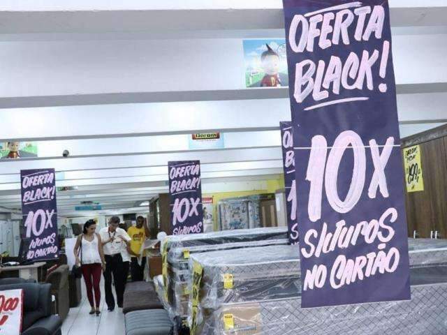 De olho na primeira parcela do 13&ordm;, lojas estendem os descontos &quot;Black&quot;