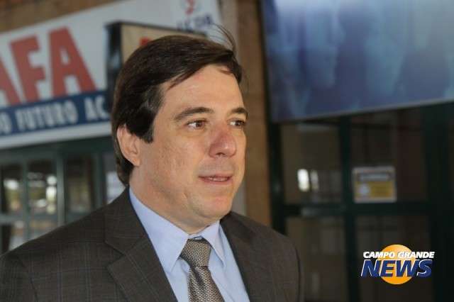 Com 256 candidatos, prova da 2&deg; fase da OAB come&ccedil;a sem incidentes na Capital