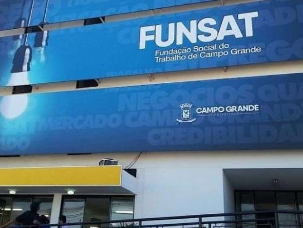 Funsat oferece vagas para biom&eacute;dico, analista cont&aacute;bil e auxiliar de cozinha