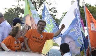 Nelsinho Trad, do PMDB, se manteve estável nas pesquisas e manteve os 16% de intenção de voto (Foto: Divulgação/Mazão Ramires)
