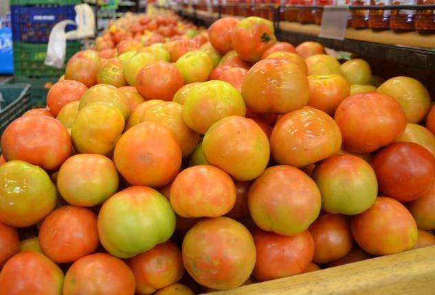 Cesta b&aacute;sica formada por 28 itens fica 2,5% mais barata em Dourados 