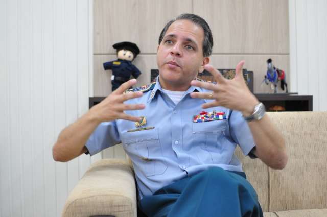 Comandante da PM quer lei mais r&iacute;gida, que seja "pr&oacute;-cidad&atilde;o"