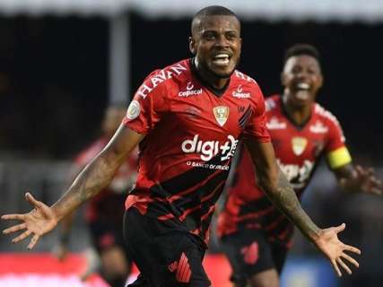 Com falha de Volpi, Athletico vence o São Paulo por 1 a 0 no Morumbi