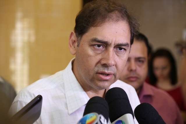 Bernal assina conv&ecirc;nios com entidades filantr&oacute;picas nesta manh&atilde;