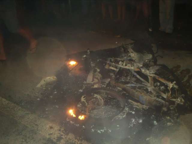 Motociclista morre ao colidir de frente com carreta na BR-163