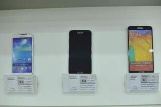 A Fone Cell tem planos especiais para os smartphones de última geração, campeões de venda. (Foto:Alcides Neto)