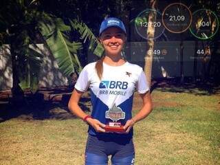 Gabriela Leticia Rocha venceu a prova feminina da Meia Maratona do Fogo (Foto: Arquivo pessoal)
