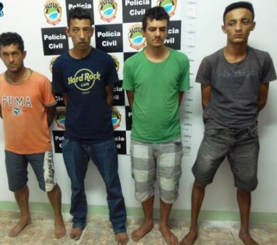 Criminosos "emprestaram" kombi de oficina para roubar frigor&iacute;fico