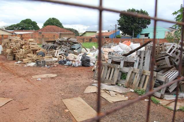 Tem im&oacute;vel fechado ou abandonado na vizinhan&ccedil;a? Saiba como denunciar
