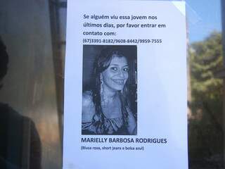 Fotos de Marielly Barbosa Rodrigues foram espalhadas pelo bairro. (Foto; Arquivo Pessoal)