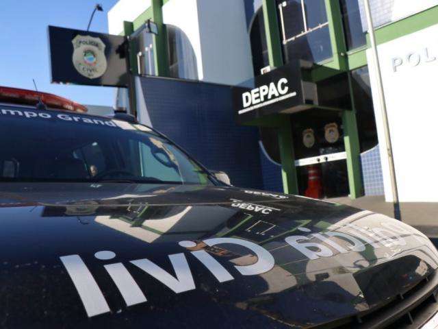 Homem cobra R$ 50 para devolver celular furtado e &eacute; preso com documentos falsos