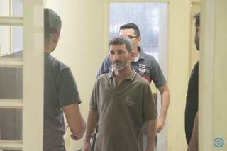 Homem diz que foi violentado há 36 anos por comerciante que matou a tiros Homem diz que foi violentado há 36 anos por comerciante que matou a tiros