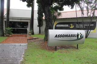 Terreno onde fica a sede da Assomasul passa a ser em definitivo da entidade (Foto: Marcos Ermínio)