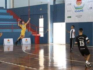 Jogos escolares de handebol v&atilde;o reunir atletas de 20 cidades em MS