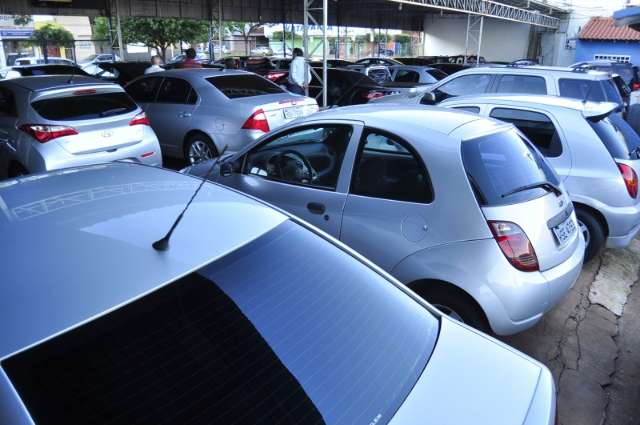 Associa&ccedil;&atilde;o Comercial cria servi&ccedil;o para ajudar garagens a cumprirem lei federal