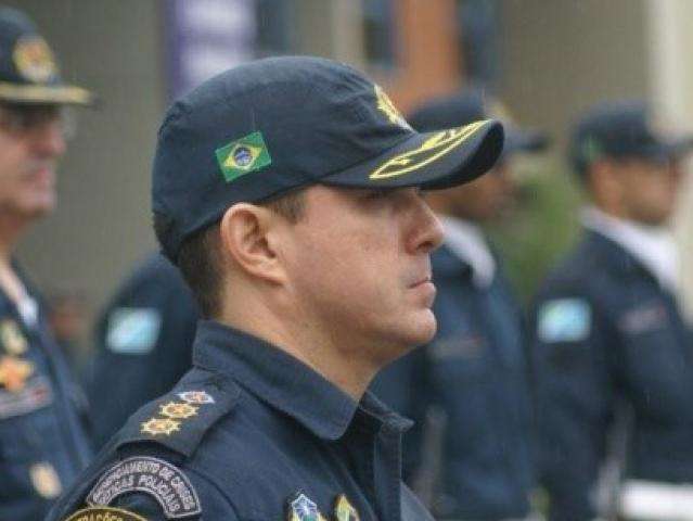 Pol&iacute;cia vai investigar, mas diz que tudo indica suic&iacute;dio em morte de oficial