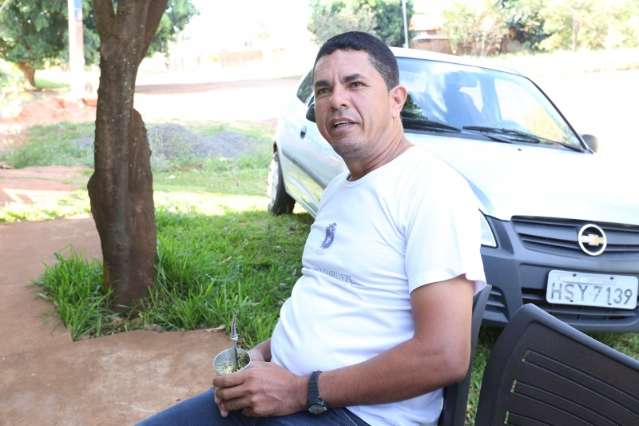 Falta asfalto e esgoto e sobram inunda&ccedil;&otilde;es no bairro Campo Nobre