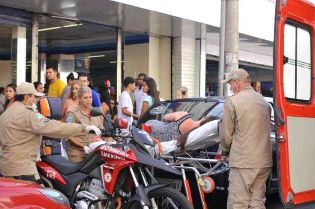 Mulher entra em trabalho de parto dentro de loja das Casas Bahia