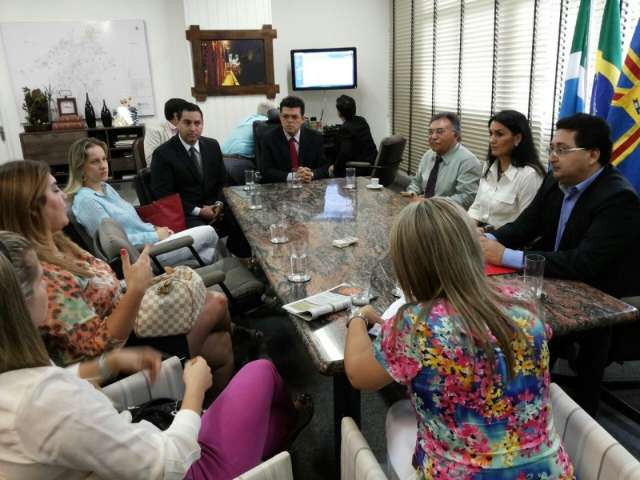 Bot&atilde;o do p&acirc;nico ser&aacute; no celular e deve atender 200 mulheres na Capital