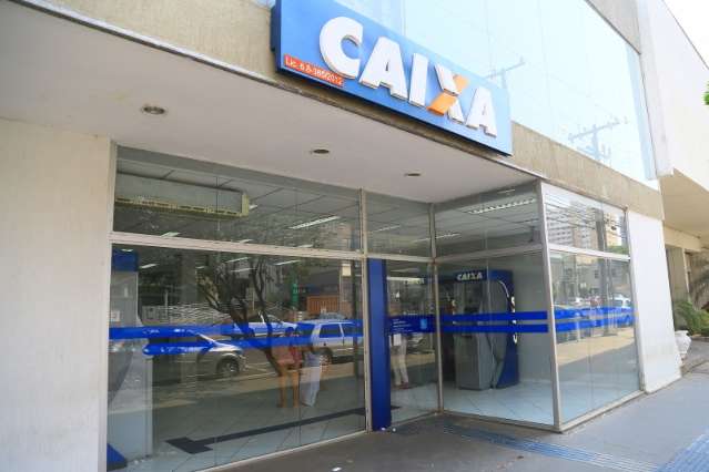 Para agilizar atendimento, Caixa Econ&ocirc;mica abre uma hora mais cedo