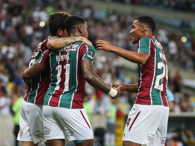 Fluminense faz 3 a 1 no Pe&ntilde;arol e garante vaga nas quartas da Sul-Americana 