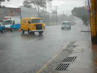 Índice de chuva chegou a 43,2 milímetros na tarde desta terça na Capital (Foto: Simão Nogueira)