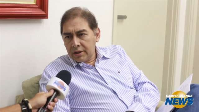 De sa&iacute;da, Bernal d&aacute; receita para acabar com buracos